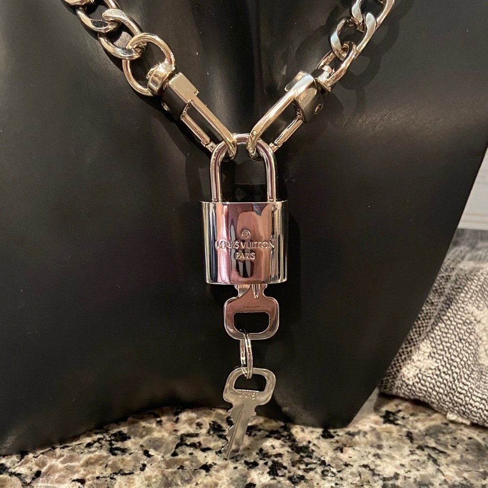 Louis Vuitton #448 w/COA SILVER